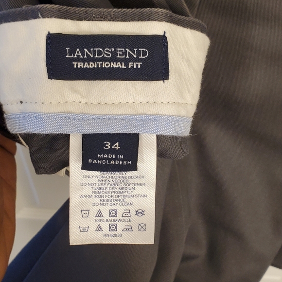 Lands' End 34 Waist Chinos pants - Picture 2 of 3